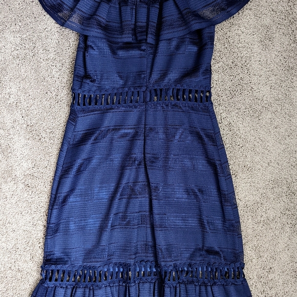 Bebe off-shoulder midi dress - Picture 2 of 5